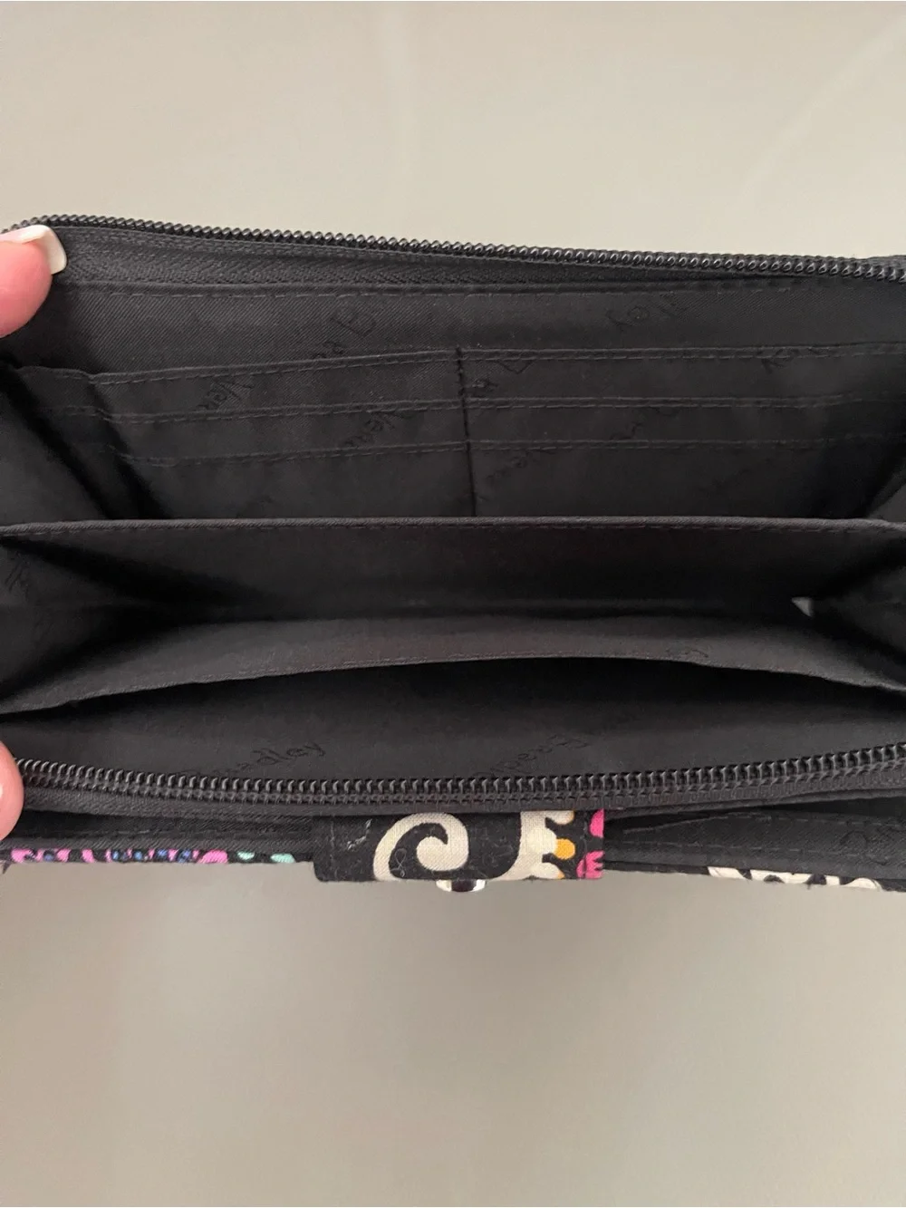 Vera Bradley Quilted Turn Lock Wallet in Retired Bandana Swirl Pattern - Picture 6 of 8